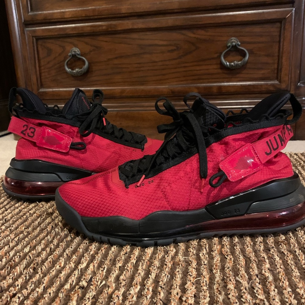 JORDAN PROTO MAX 720 'GYM RED